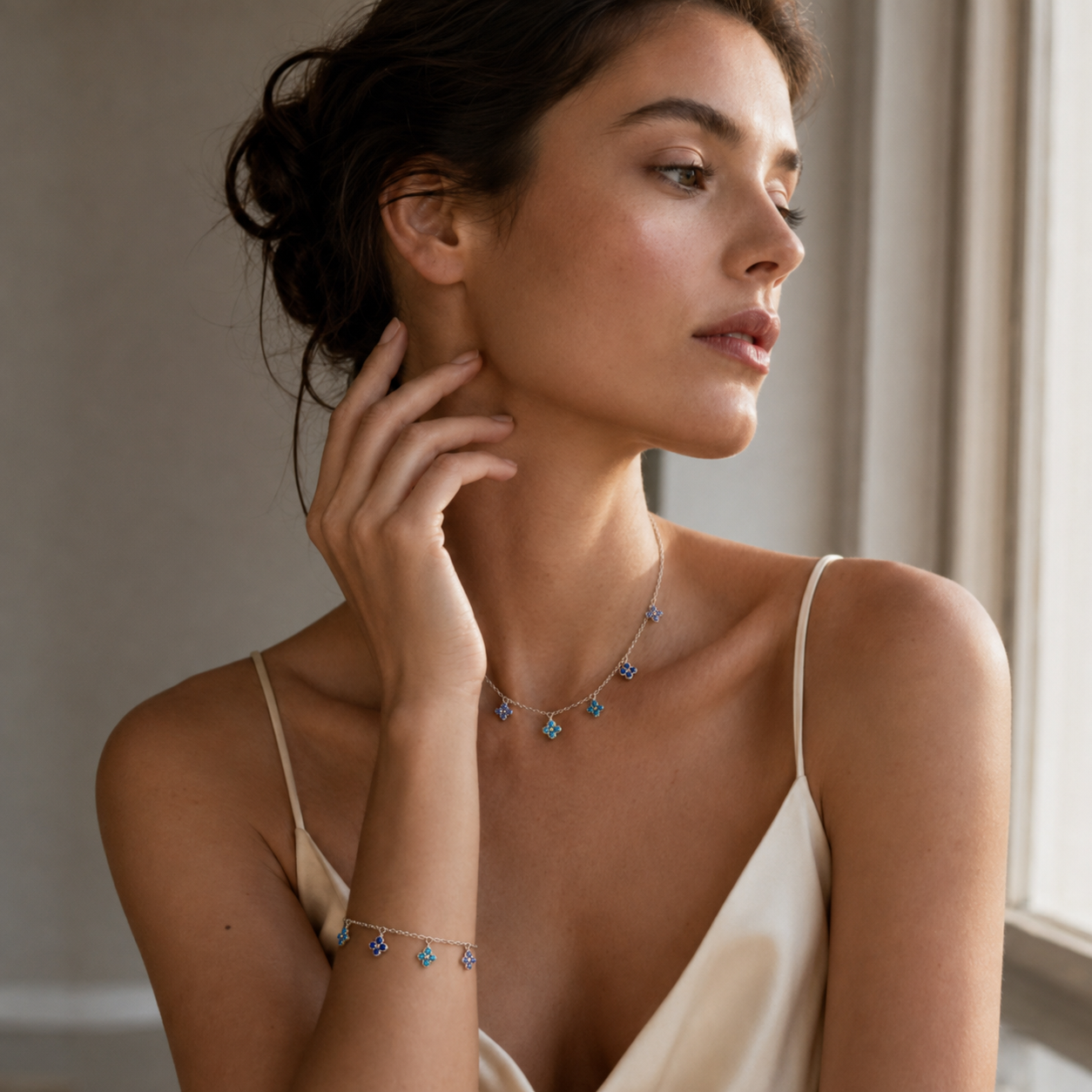 Quadrifoglio Lumière™ Set Collana e Bracciale - Quadrifogli di Zaffiri Multicolore